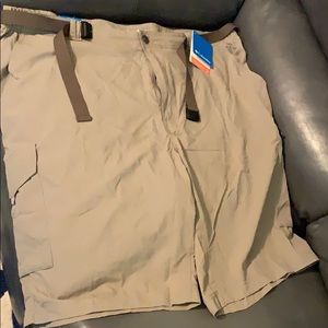 Men’s Columbia Silver Ridge Cargo Shorts- 44 Reg